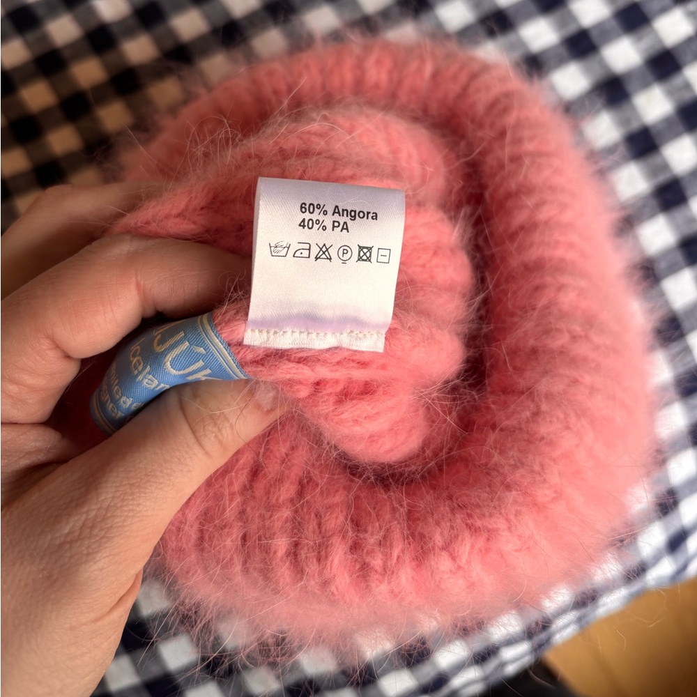 NWOT MJÙK Angora & Rabbit Fur Beanie - Picture 2 of 3